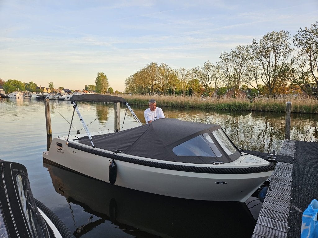 Foto 2 van Luxe Meersloep 600 tender