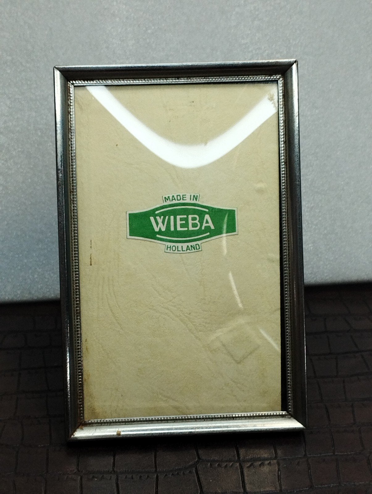 Vintage fotolijst met bol glas, formaat 12,5 x 8 cm, Audio, Tv en Foto, Fotografie | Fotolijsten, Ophalen of Verzenden