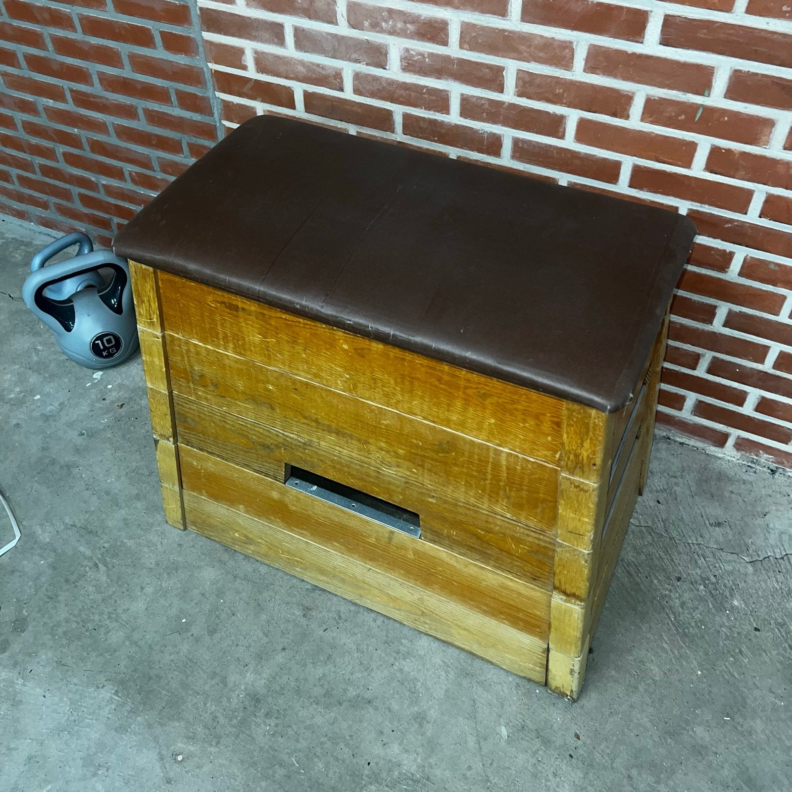 Vintage houten stepbank/fitnessbank met lederen zitting, Ophalen of Verzenden, Gebruikt, Benen, Stepbank