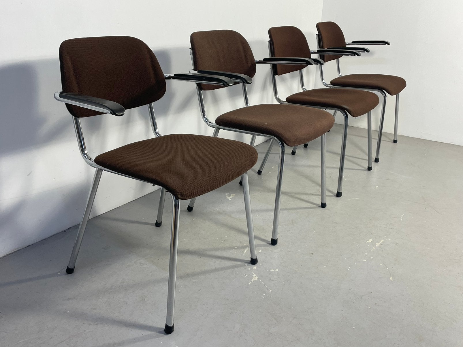 4x vintage buisframe stoelen, Gebruikt, Bruin, Ophalen of Verzenden, Vier
