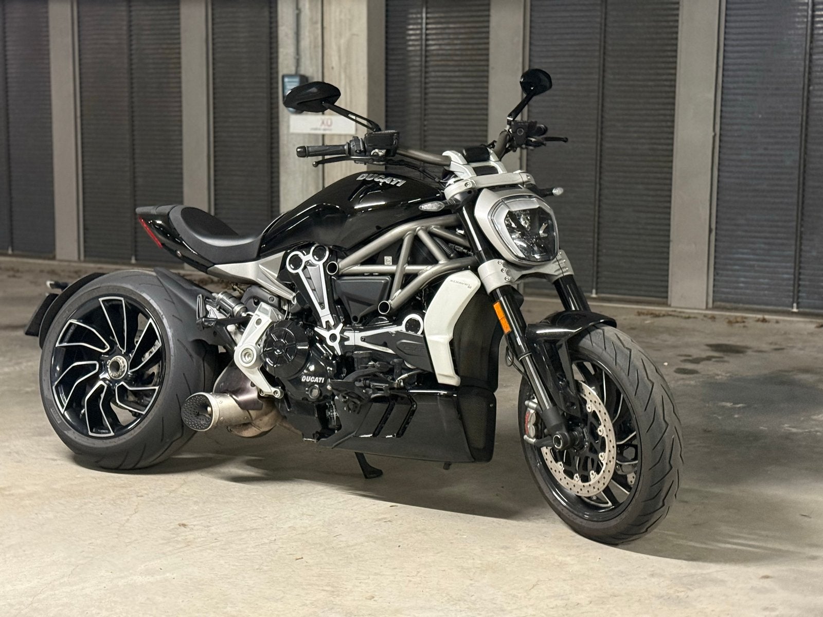 Ducati XDiavel S 2017 - Krachtige Cruiser met Stijl, 2 cilinders, Motorrijbewijs A, Gebruikt, Particulier