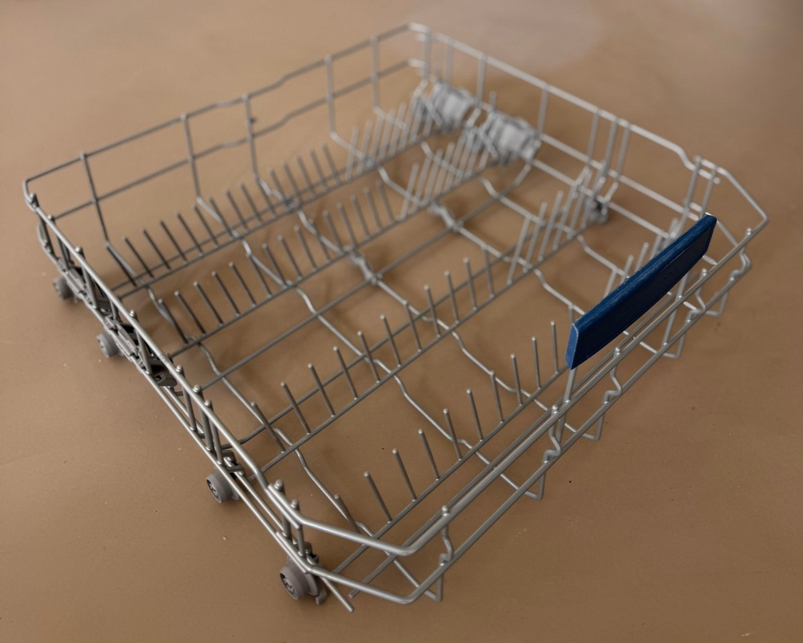 Bosch onderkorf/vaatwasser rek onder, Ophalen, Zo goed als nieuw, Rechthoekig