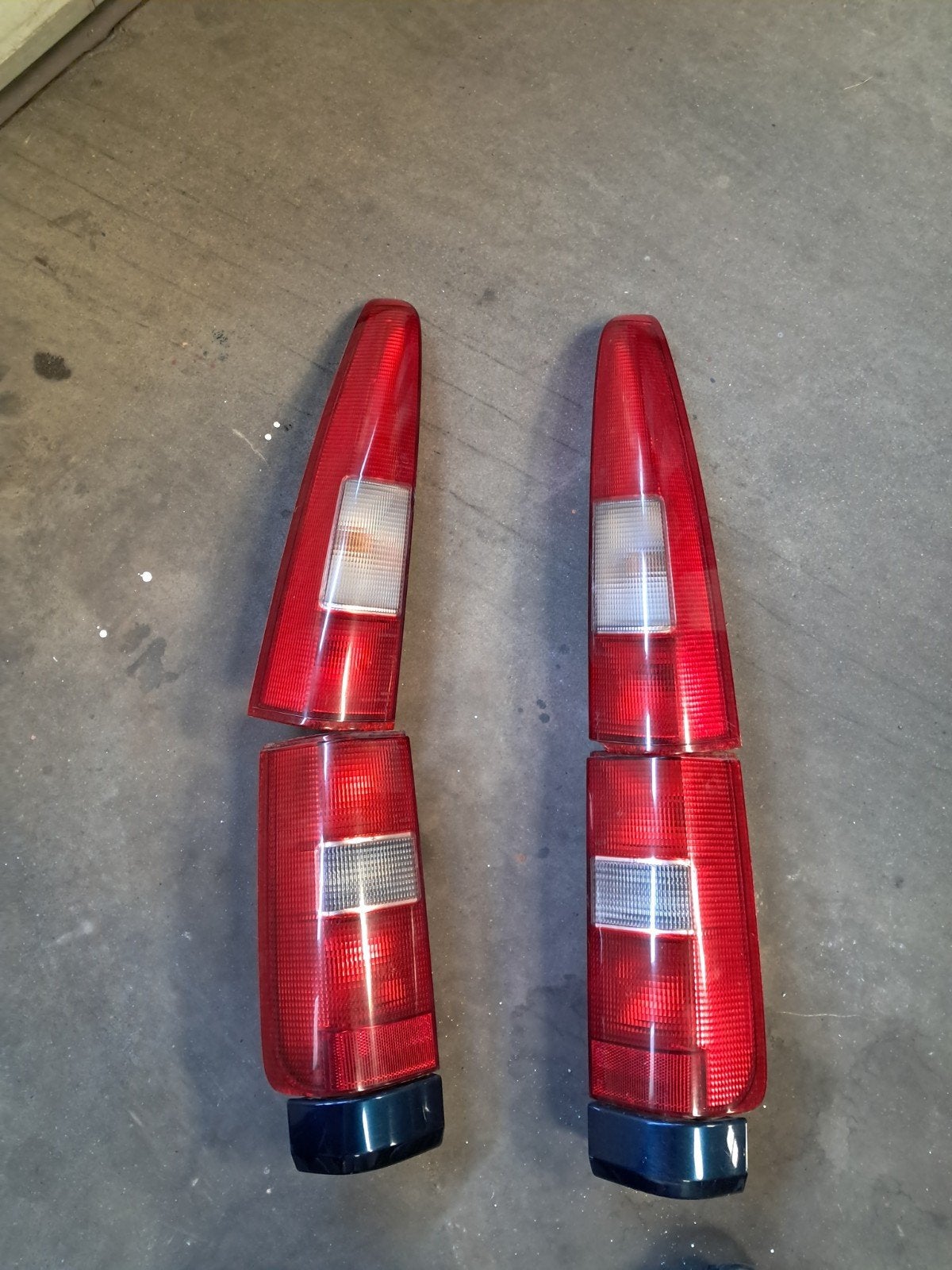 Achterlichten Volvo V70 (set), Ophalen of Verzenden, Gebruikt, Volvo