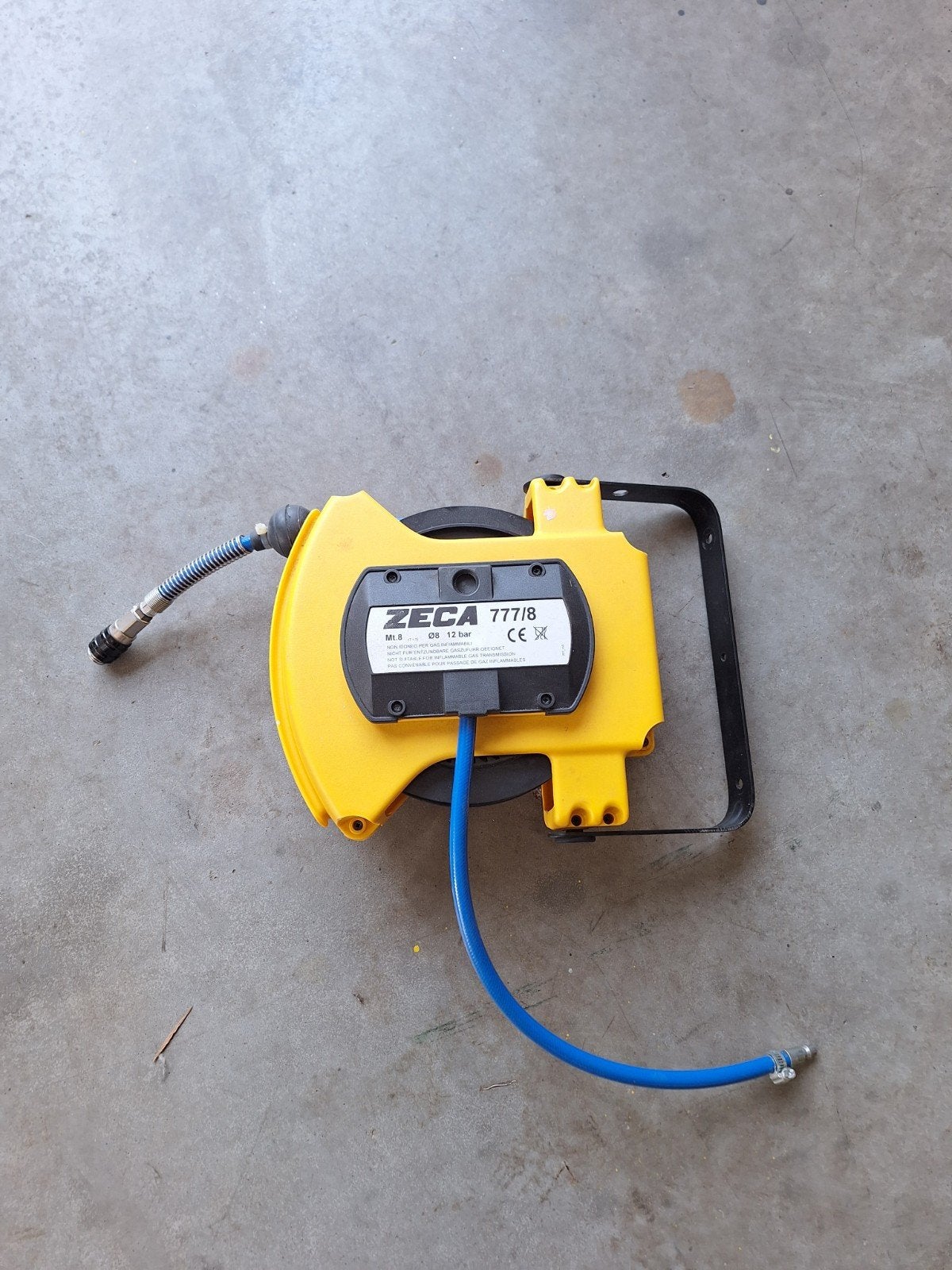 ZECA 777/8 Automatische Slanghaspel 12 bar, Auto diversen, Autogereedschap, Ophalen of Verzenden, Zo goed als nieuw