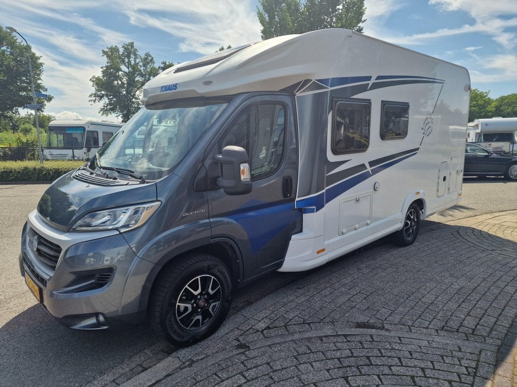 Knaus Live 650 MX Queensbed hefbed, Koelkast, Standaard zit, Ringverwarming, Fiat