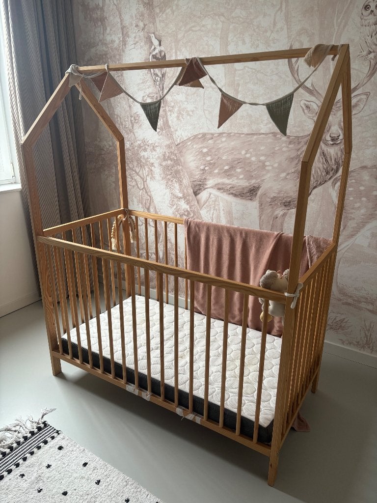 Wieg - kinderbedje - 122 / 66, Ophalen, Gebruikt, Minder dan 140 cm, Matras