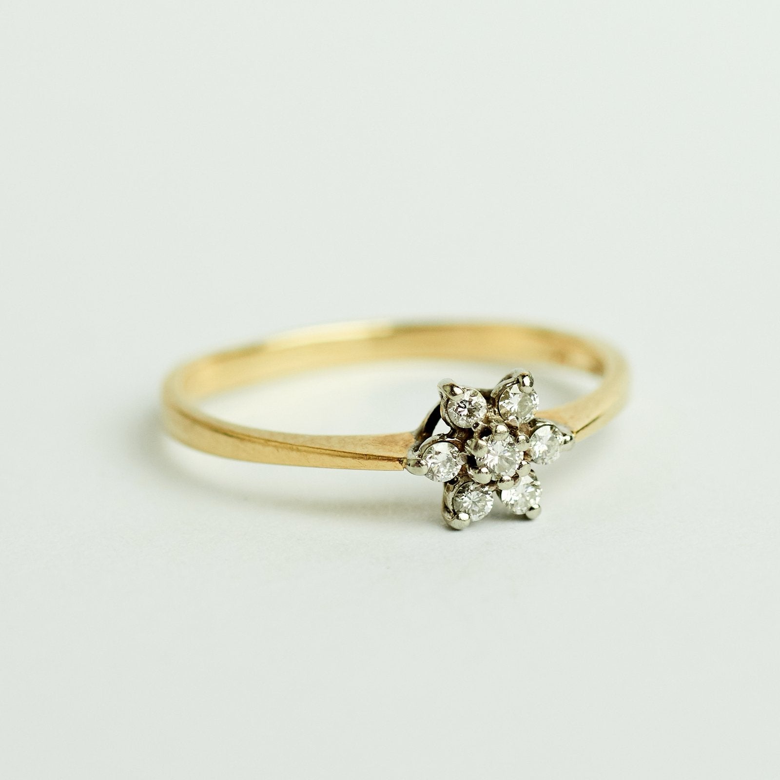 14k vintage gouden ring met diamant, 18 tot 19, Ophalen of Verzenden, Zo goed als nieuw, Dame
