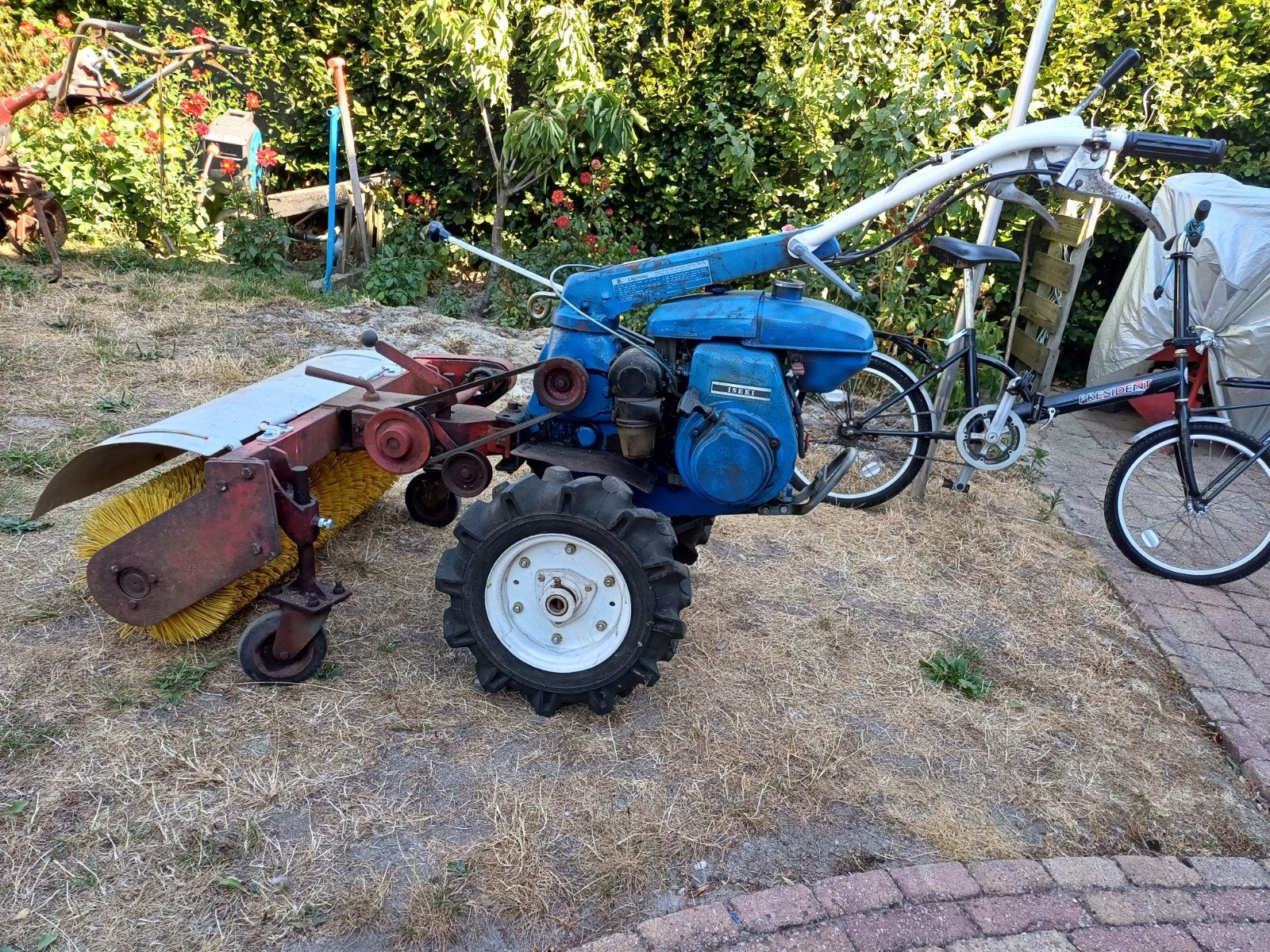 Iseki kc450 veegmachine 2 wielige tractor, Ophalen, Gebruikt, Elektrisch, Overige soorten