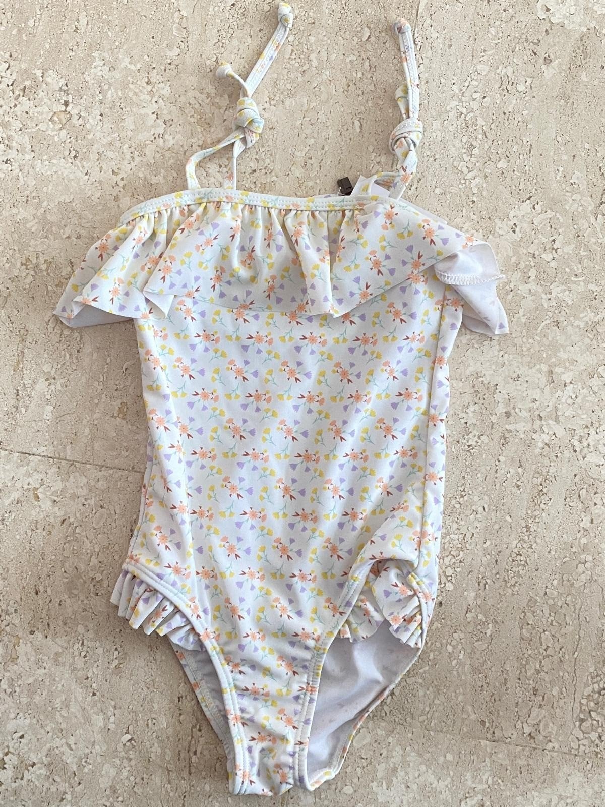 Schattig badpakje met bloemenprint - Maat 86, Kinderen en Baby's, Babykleding | Baby-zwemkleding, Gebruikt, Meisje, Badpak, Ophalen of Verzenden