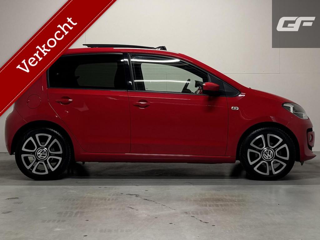 Volkswagen Up! 1.0 high up! Pano Fender Cruise Navi PDC NAP, Auto's, Voorwielaandrijving, Euro 5, Gebruikt, Leder en Stof