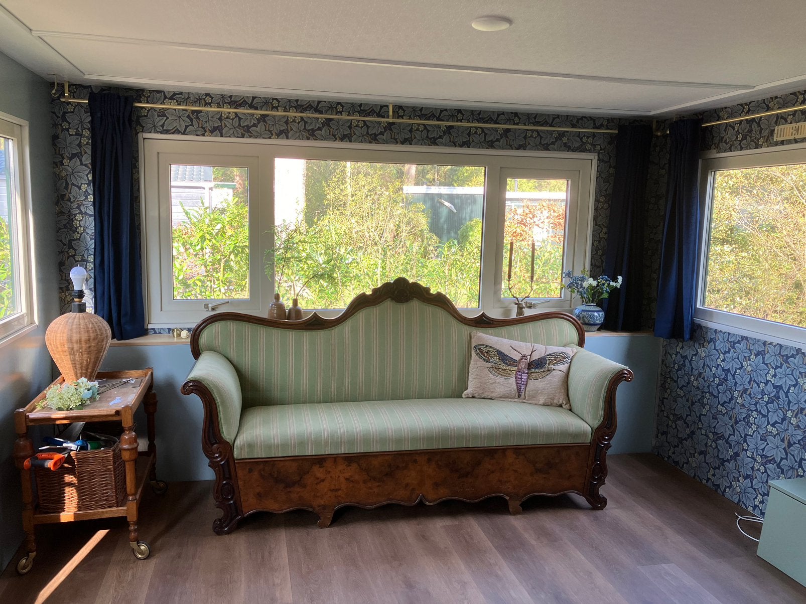 Zweedse antieke klepbank met originele bekleding, Antiek en Kunst, Ophalen