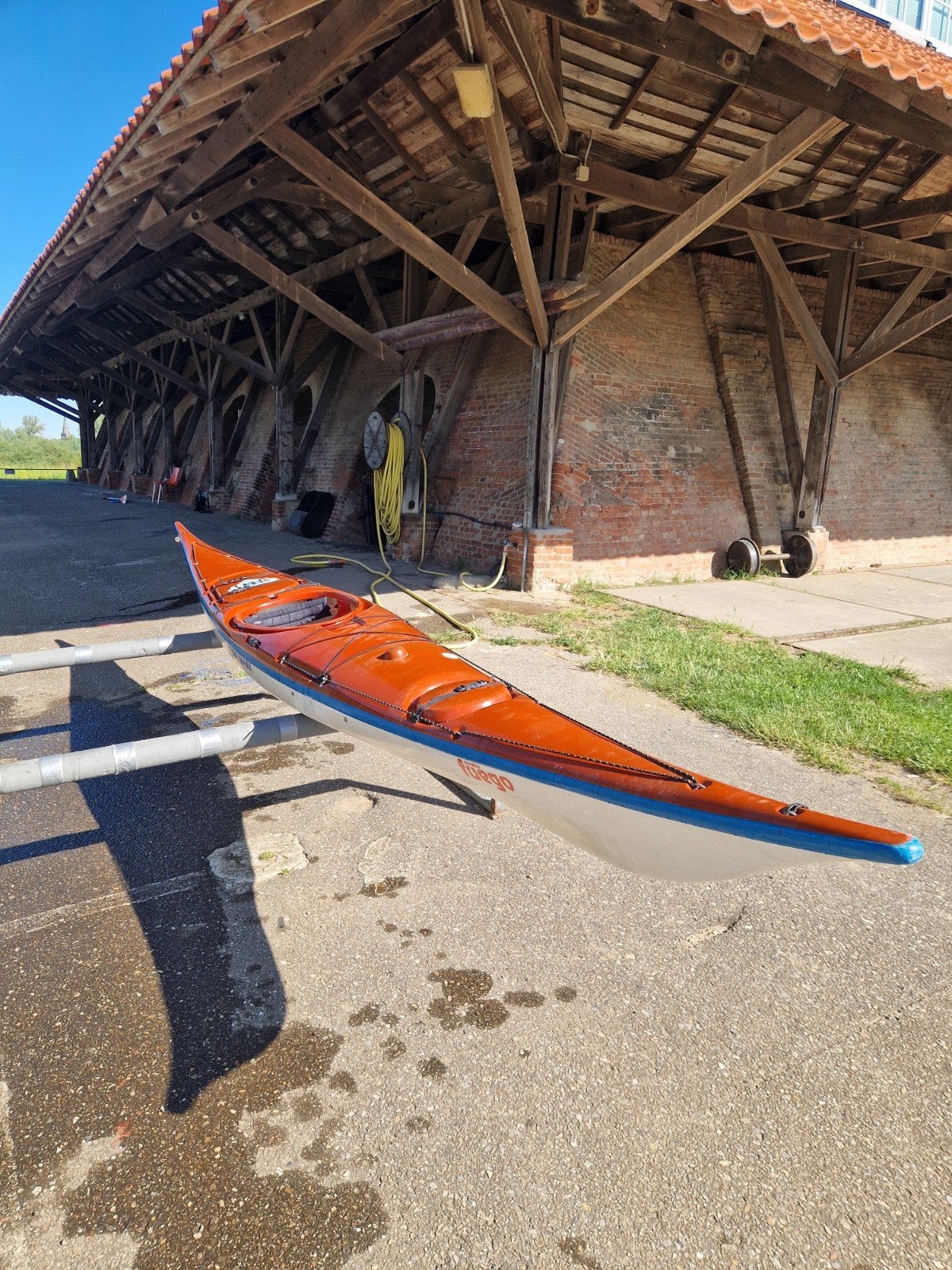 North Shore Fuego zeekajak incl. spatzeil, Watersport en Boten, Ophalen, 1-persoons