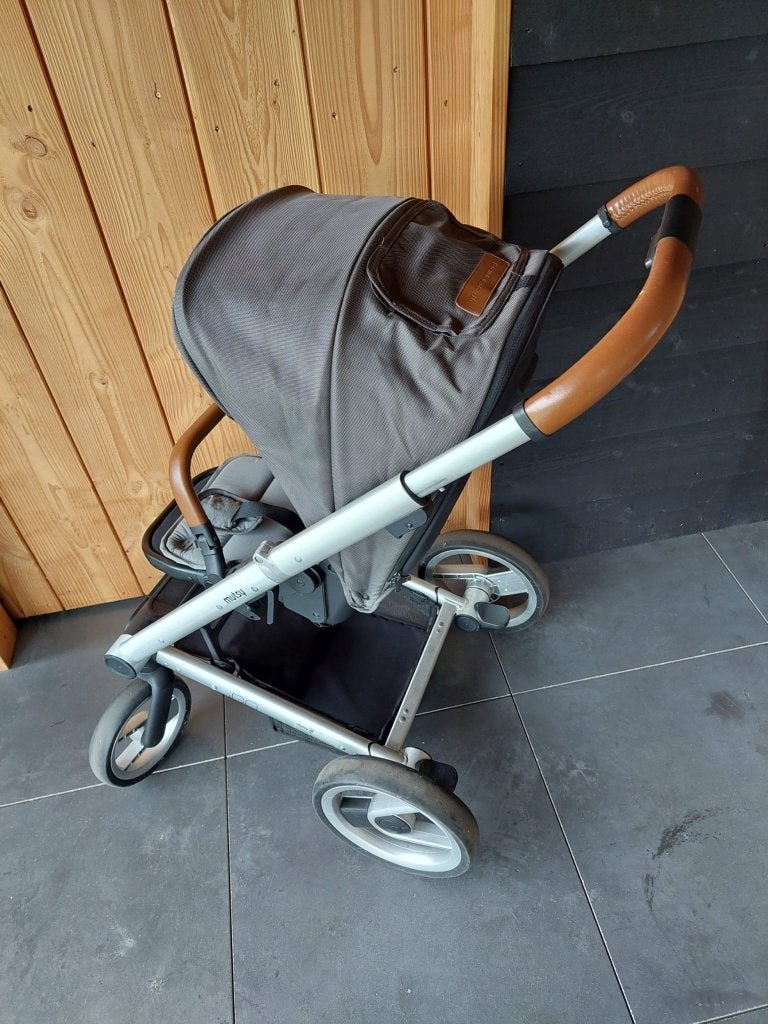 Mutsy igo urban nomad, Zo goed als nieuw, Mutsy, Verstelbare duwstang, Ophalen