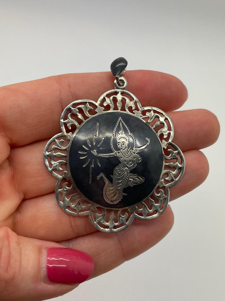 E115 Prachtige vintage Siam sterling hanger Niello, Ophalen of Verzenden, Zilver, Hanger