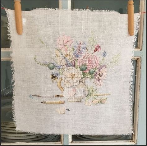 borduurpatroon bloemen in een pot met oor Marjolein Bastin, Ophalen of Verzenden, Zo goed als nieuw, Handborduren, Patroon