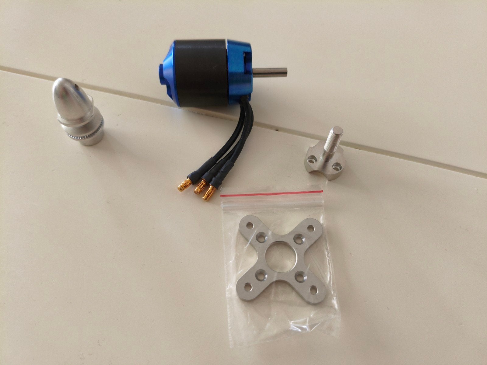 Spektrum Avian 2815-800Kv borstelloze motor, Ophalen of Verzenden, Nieuw