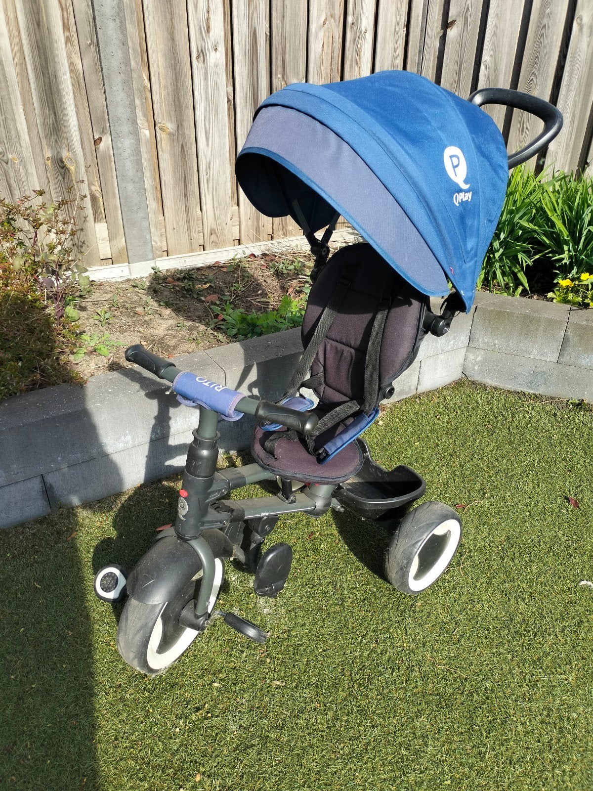 QPlay Rito opvouwbare driewieler met duwstang en zonnekap, Fietsen en Brommers, Ophalen, Gebruikt, QPlay, Duwstang