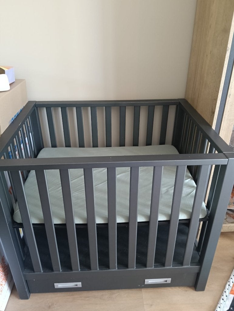 TWF baby box grijs, Kinderen en Baby's, Boxen, Ophalen, Gebruikt, Rechthoekig, In hoogte verstelbaar