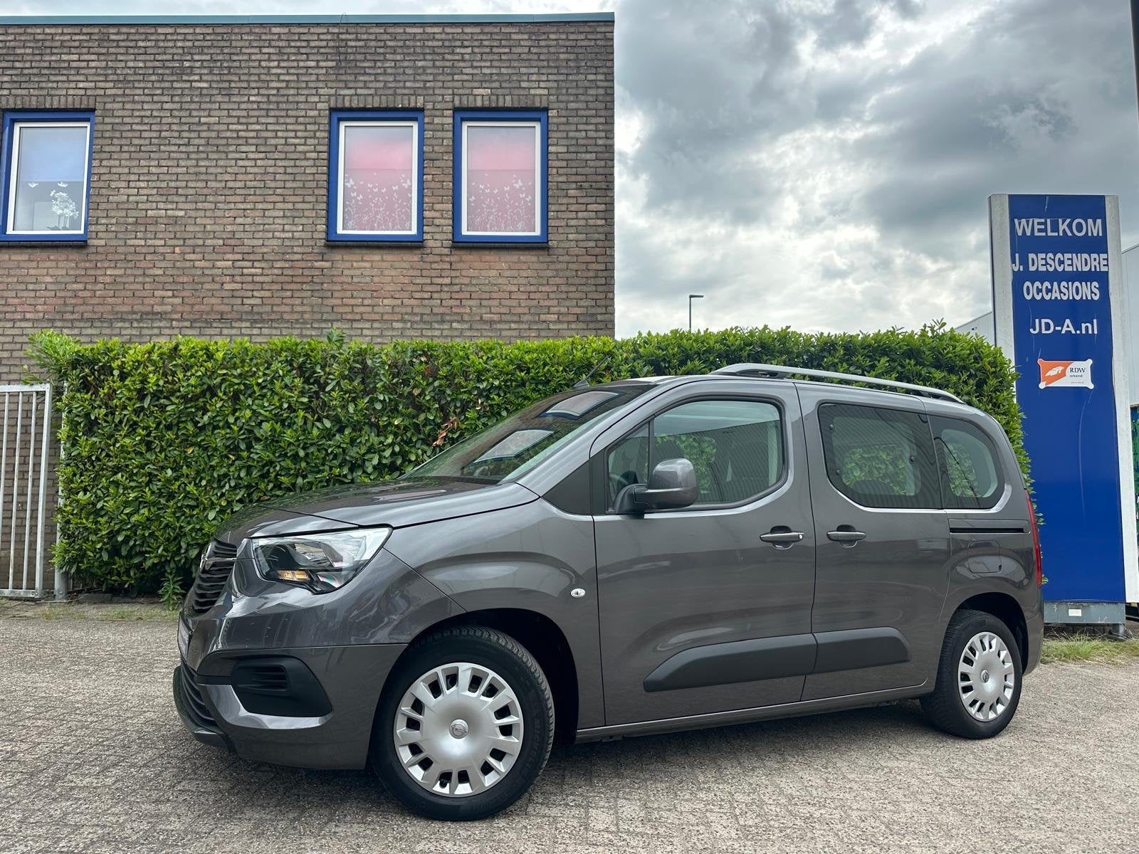 Opel Combo Tour 1.2 Turbo L1H1 Edition Cruise C, Panorama Da, Voorwielaandrijving, Stof, Gebruikt, Zwart