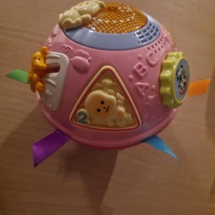 VTech Baby Roll & Discover Bal - Roze, Kinderen en Baby's, Speelgoed | Vtech, Ophalen of Verzenden, Zo goed als nieuw, 6 maanden tot 2 jaar