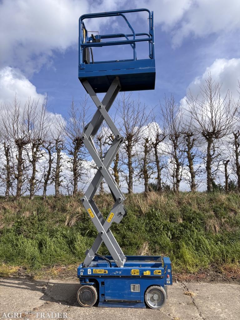 Elek. hoogwerker - 5,9m werkhoogte - 2021 - leveren mogelijk, Zakelijke goederen, Machines en Bouw | Liften, Steigers en Ladders