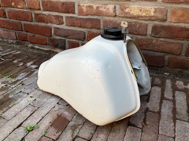 Te koop brandstoftank Yamaha XT 550, Ophalen of Verzenden, Gebruikt