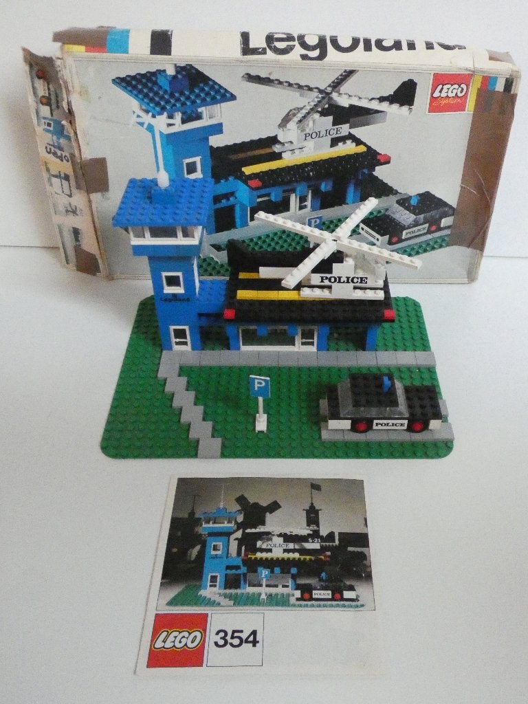 Te koop vintage Lego politiebureau 354 uit 1972, Kinderen en Baby's, Inclusief instructies, Gebruikt, Lego, Ophalen of Verzenden