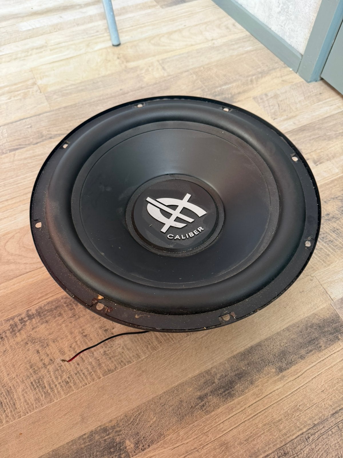 Caliber woofer in goede staat, Auto diversen, Ophalen, Gebruikt
