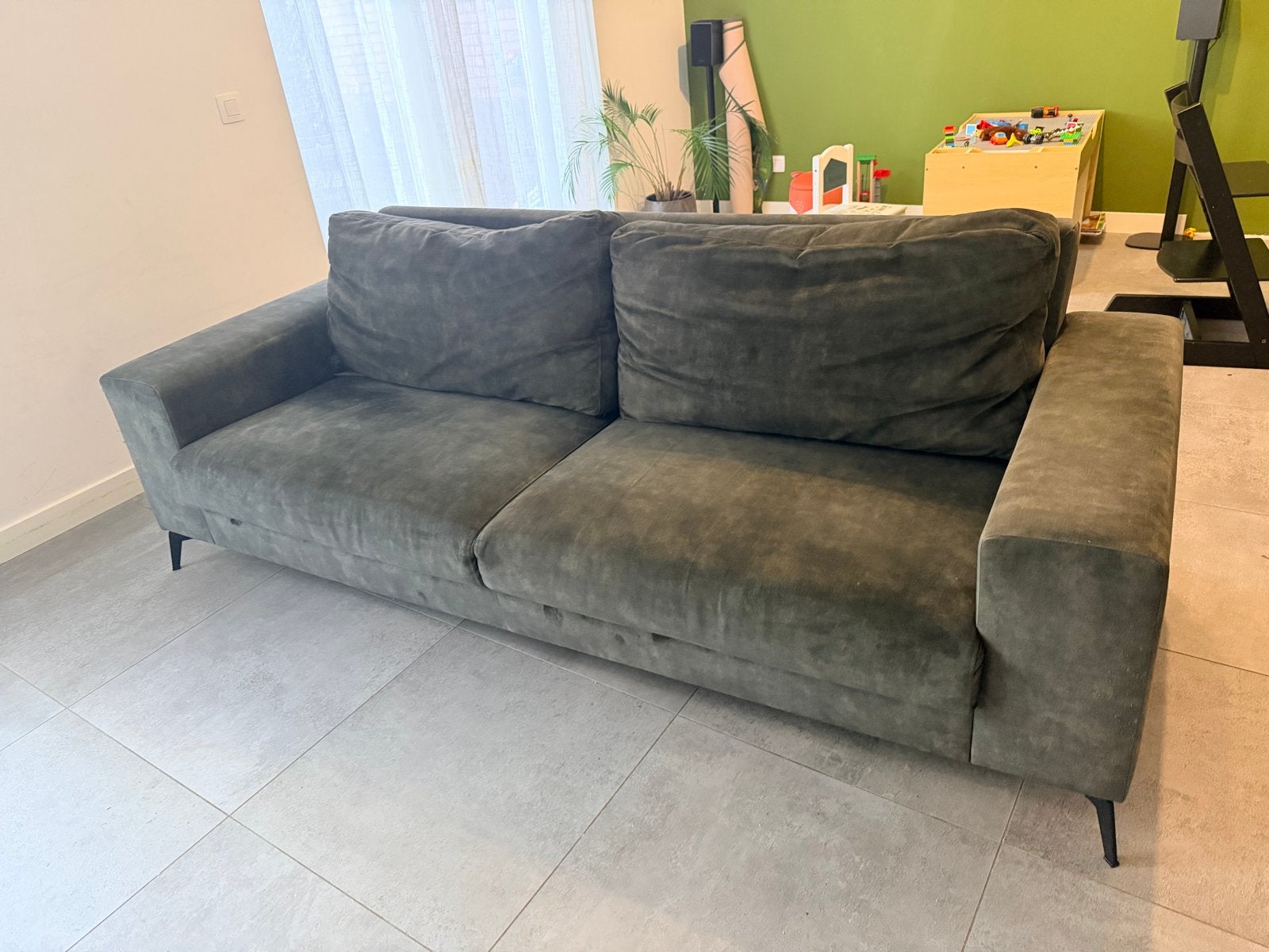 Comfortabele 3-zitsbank in donkergroen stof, Gebruikt, Driepersoons, 75 tot 100 cm, Ophalen of Verzenden