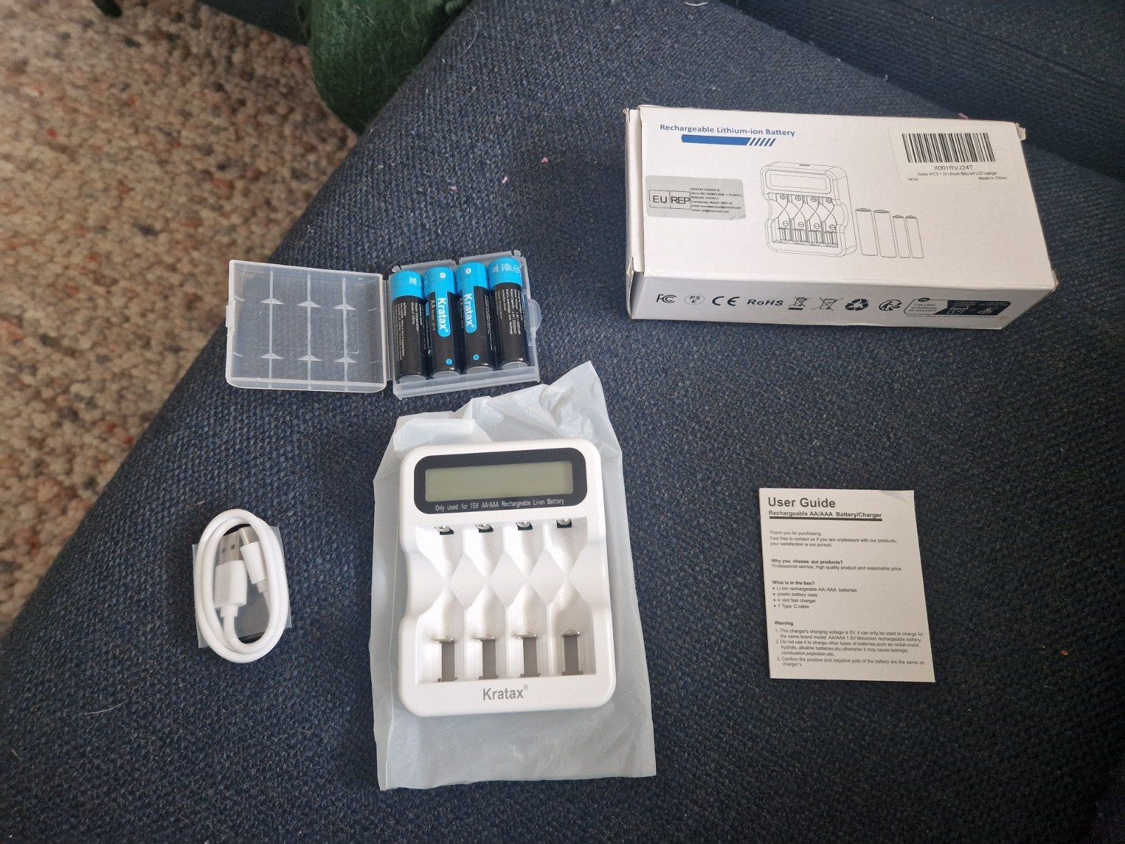 4 oplaadbare Lithium-iom batterijen met oplader, Ophalen of Verzenden, Nieuw, Oplaadbaar