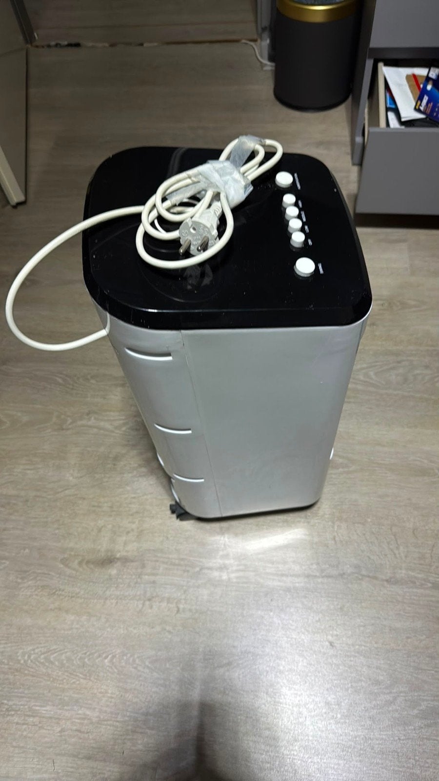 Mobiele airco met koel- en ventilatiefunctie, Witgoed en Apparatuur, Ophalen, Gebruikt, Minder dan 60 m³, 3 snelheden of meer
