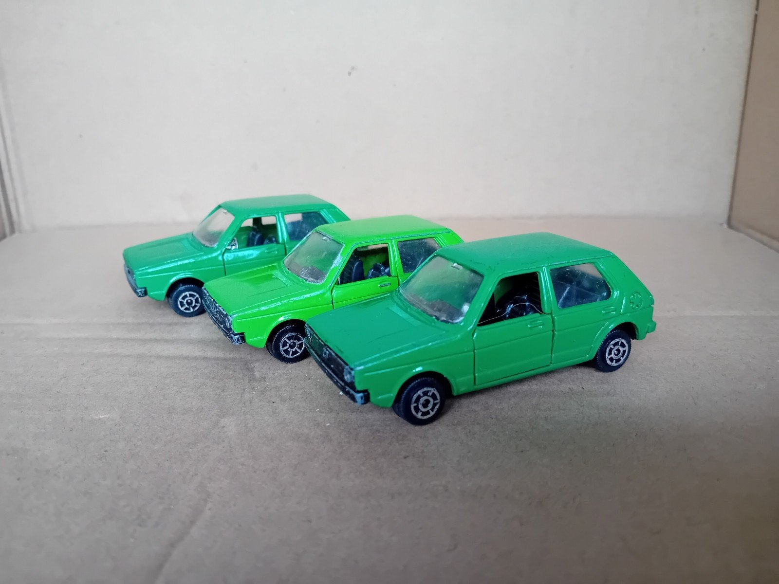 VW Golf 3x, Hobby en Vrije tijd, Modelauto's | 1:43, Ophalen of Verzenden, Auto, Norev
