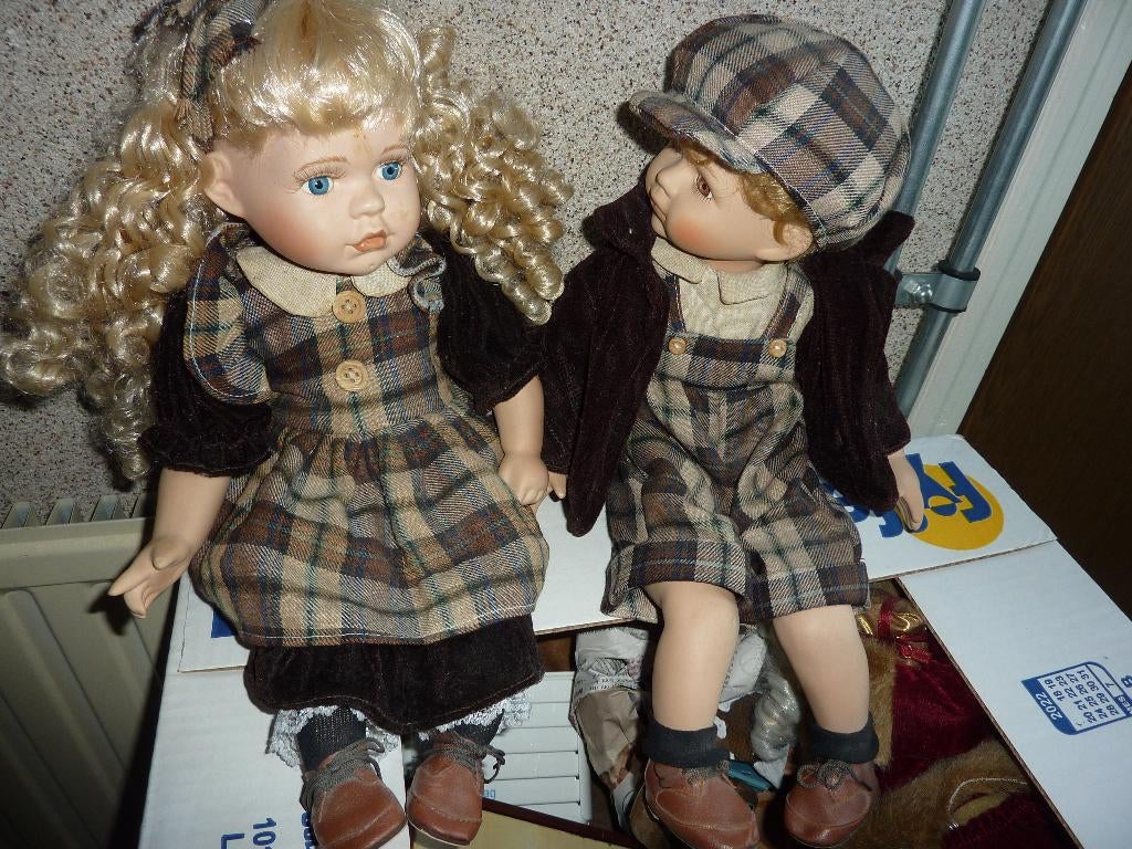 vintage poppen jongen-meisje en poppenstoel, Verzamelen, Poppen, Ophalen of Verzenden, Zo goed als nieuw, Pop