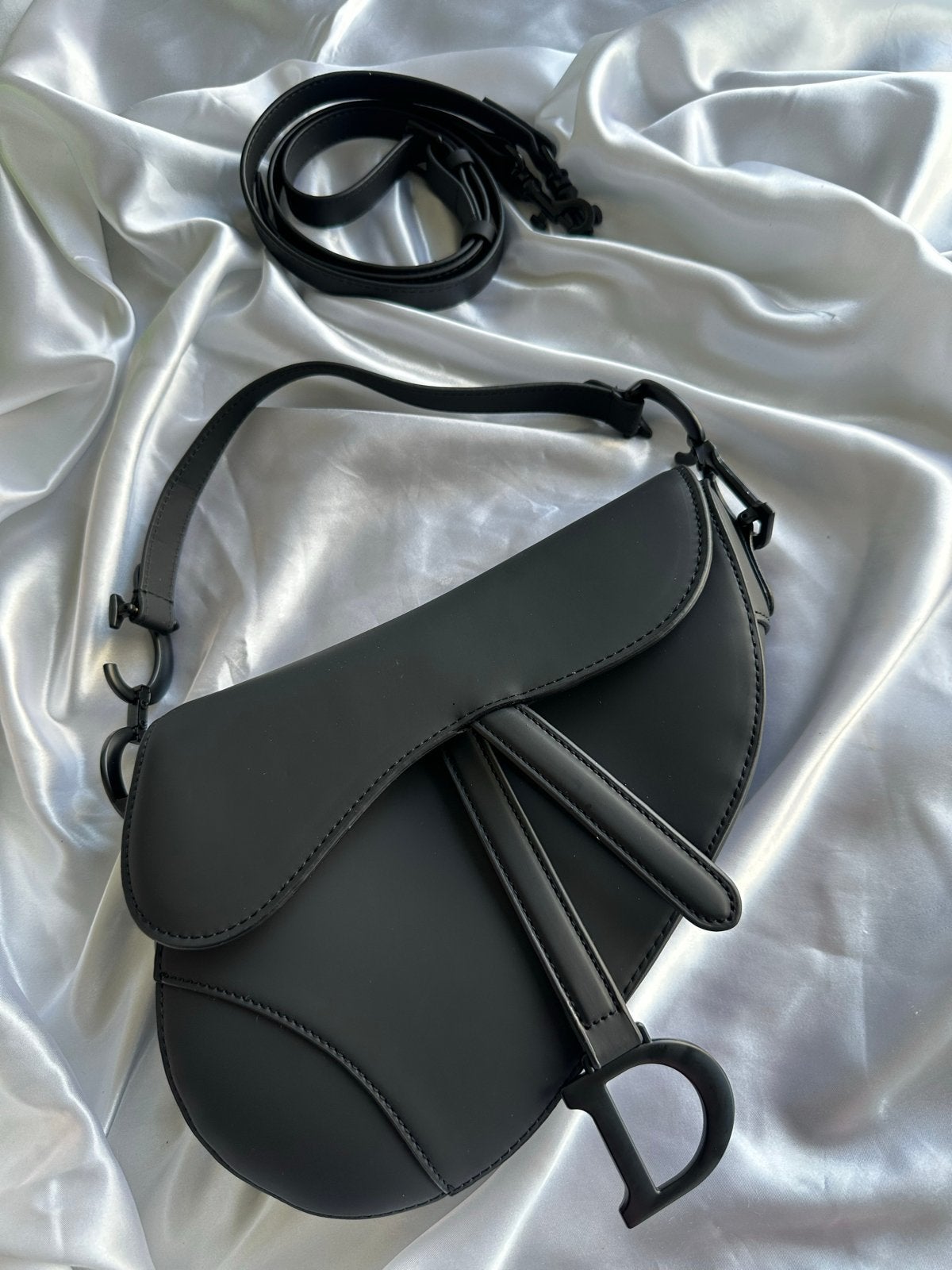 Saddle Bag Zwart met Doos, Ophalen of Verzenden, Nieuw, Zwart, Schoudertasje