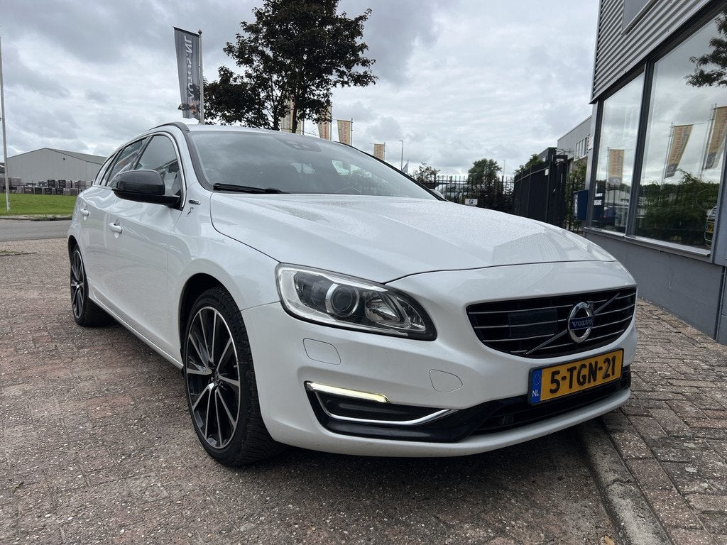 Volvo V60 2.4 D6 AWD Plug-In Hybrid Summum (bj 2014), Auto's, Volvo, Bedrijf, Te koop, V60, 4x4, ABS, Airbags, Airconditioning