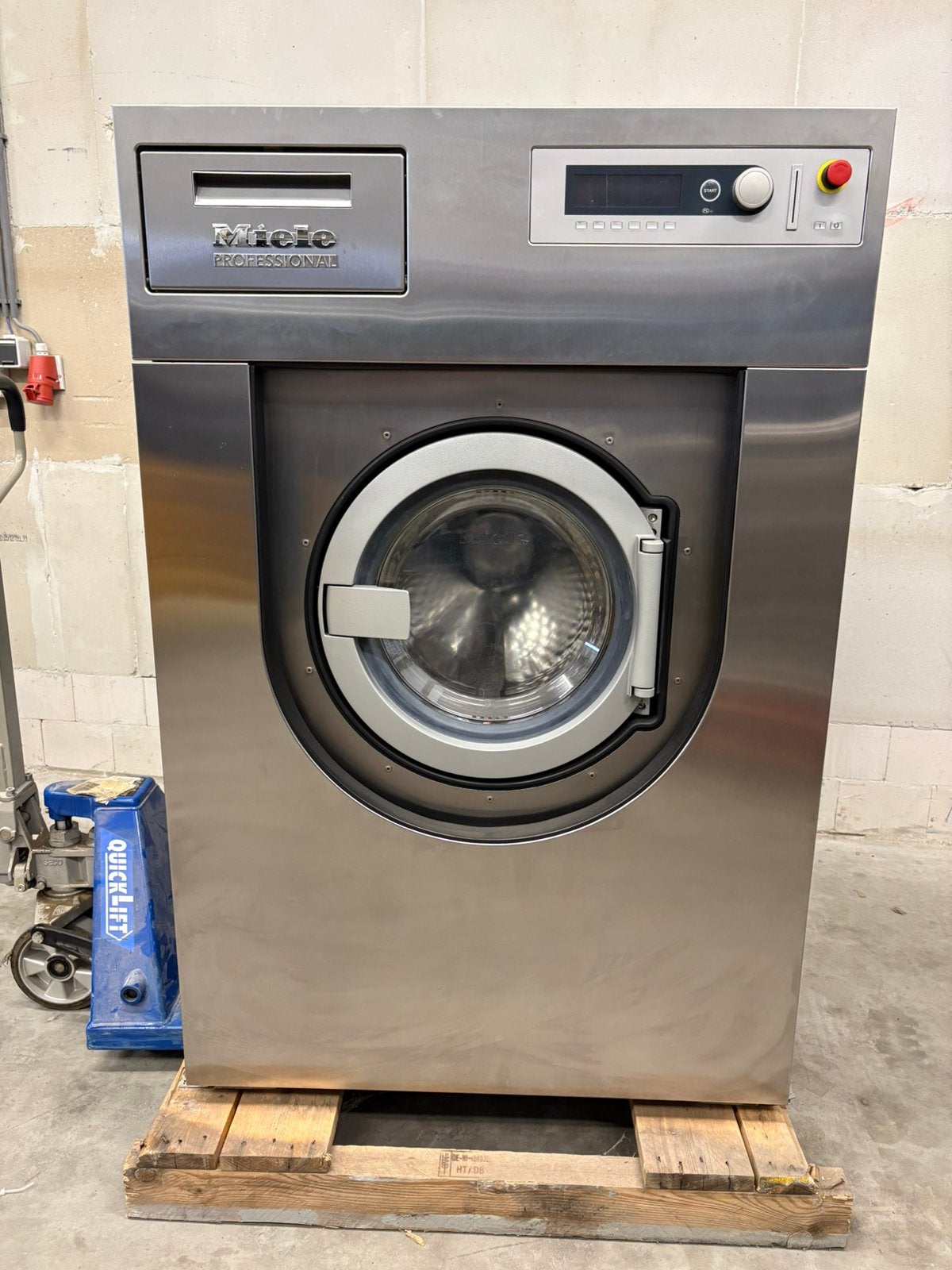 Miele Professional PW6207 EL -Hagel Nieuw-, Witgoed en Apparatuur, Ophalen, 1200 tot 1600 toeren, 10 kg of meer, Voorlader