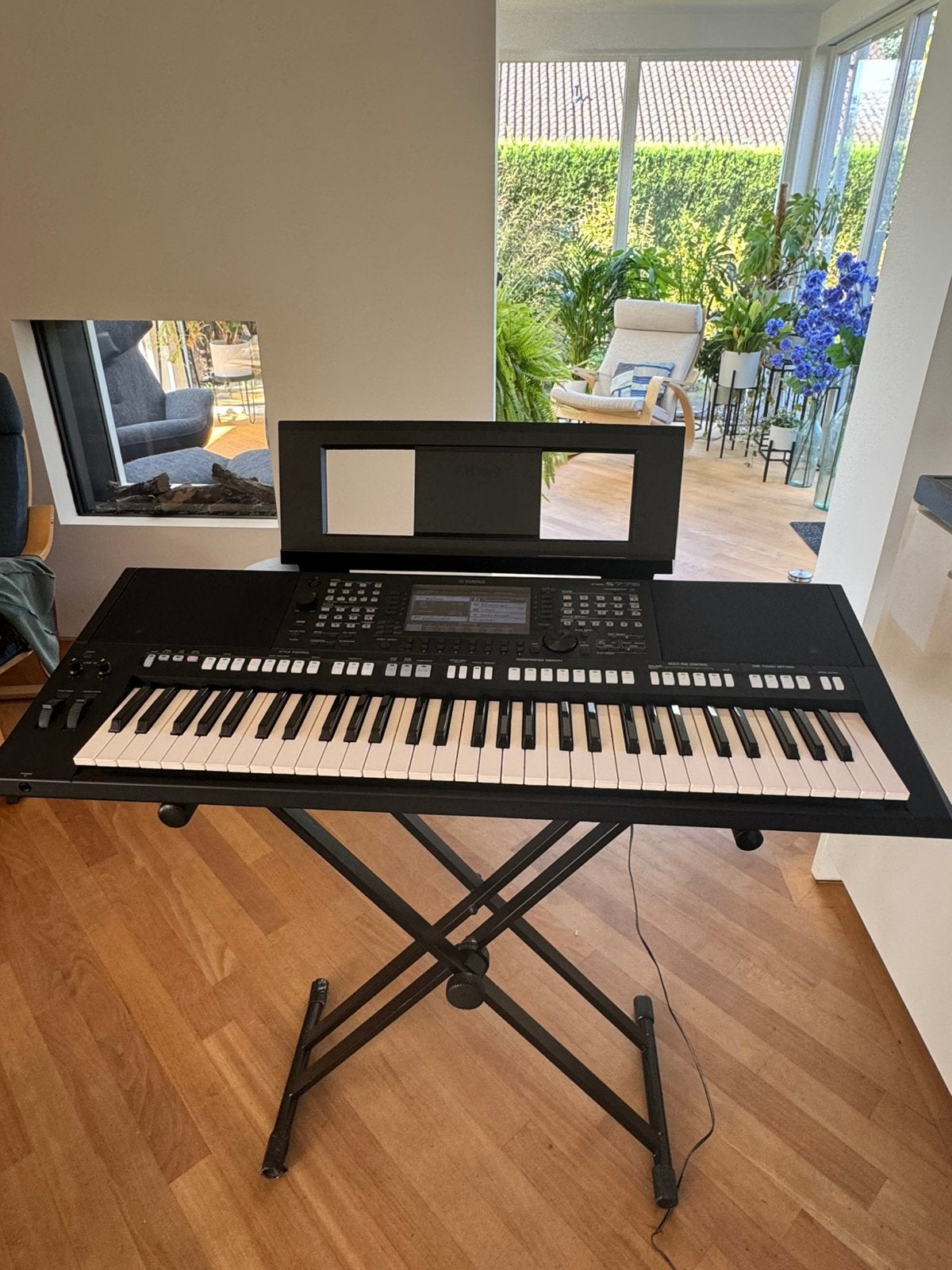 Keyboard Yamaha PSR S775