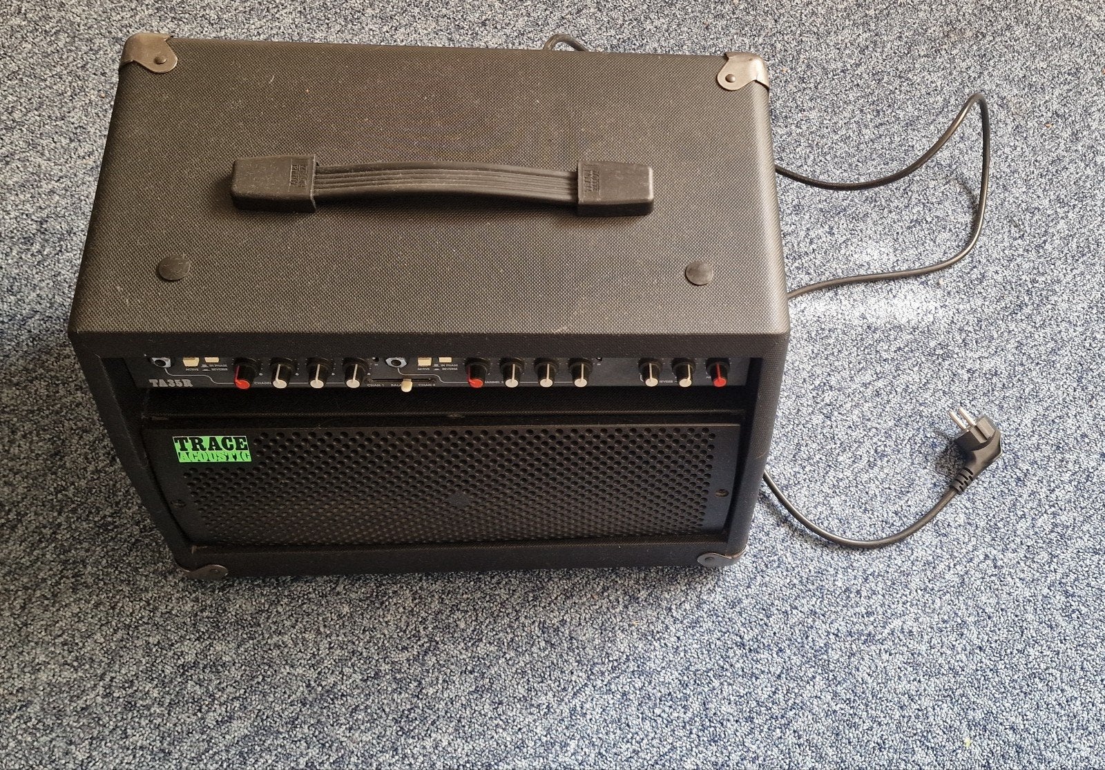 trace elliot akoestische versterker, Muziek en Instrumenten, Versterkers | Bas en Gitaar, Ophalen, Gebruikt, 50 tot 100 watt