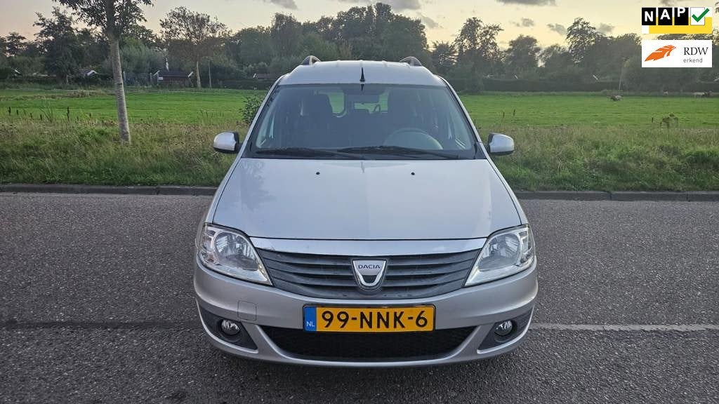 Dacia Logan MCV 1.6 Blackline, Auto's, Metallic lak, Gebruikt, 4 cilinders, 620 kg