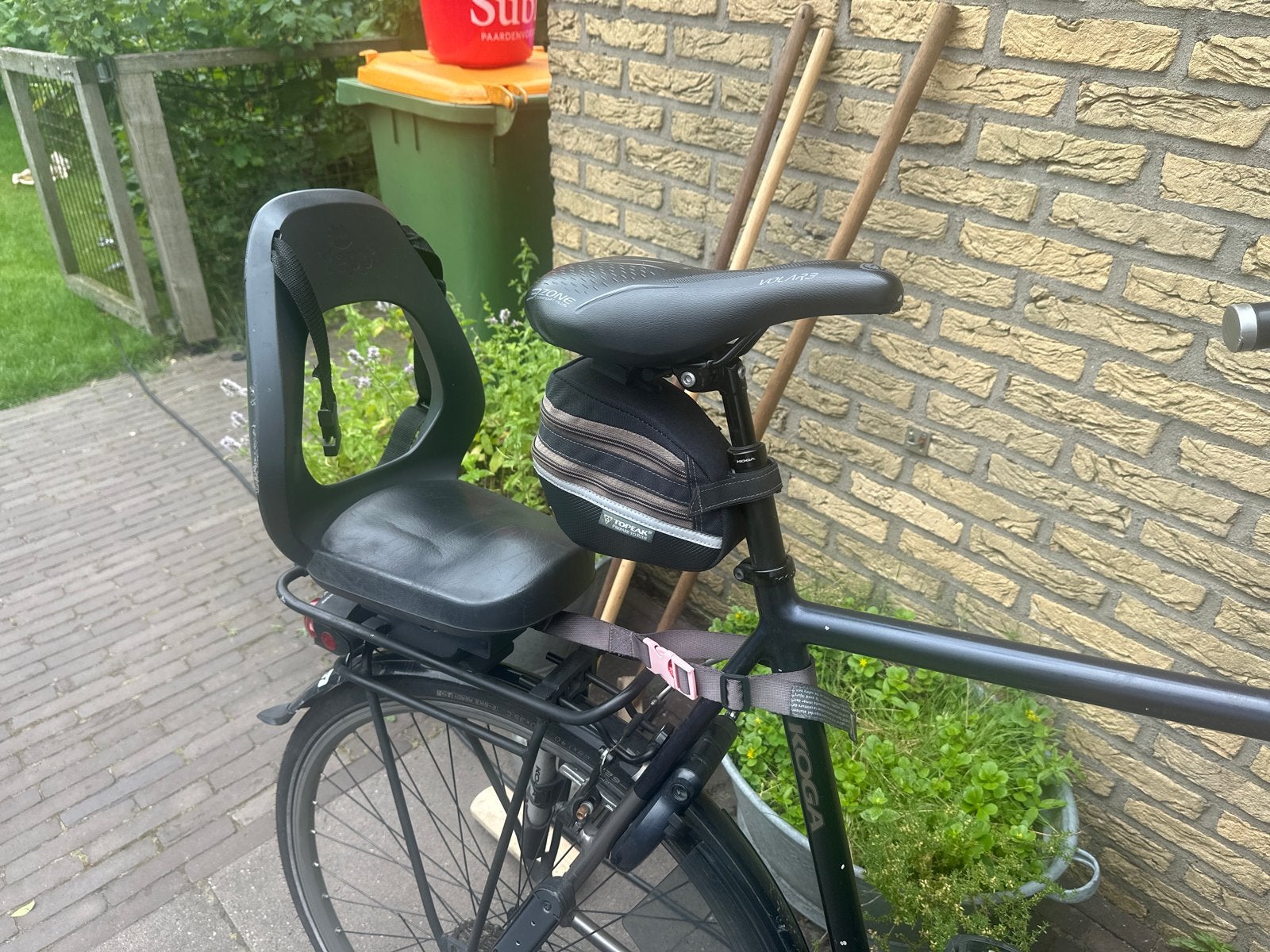 GMG Yepp Achterzitje - Zwart, Fietsen en Brommers, Fietsaccessoires | Fietsstoeltjes, Ophalen, Achterzitje, 0 t/m 18 kg, Gebruikt