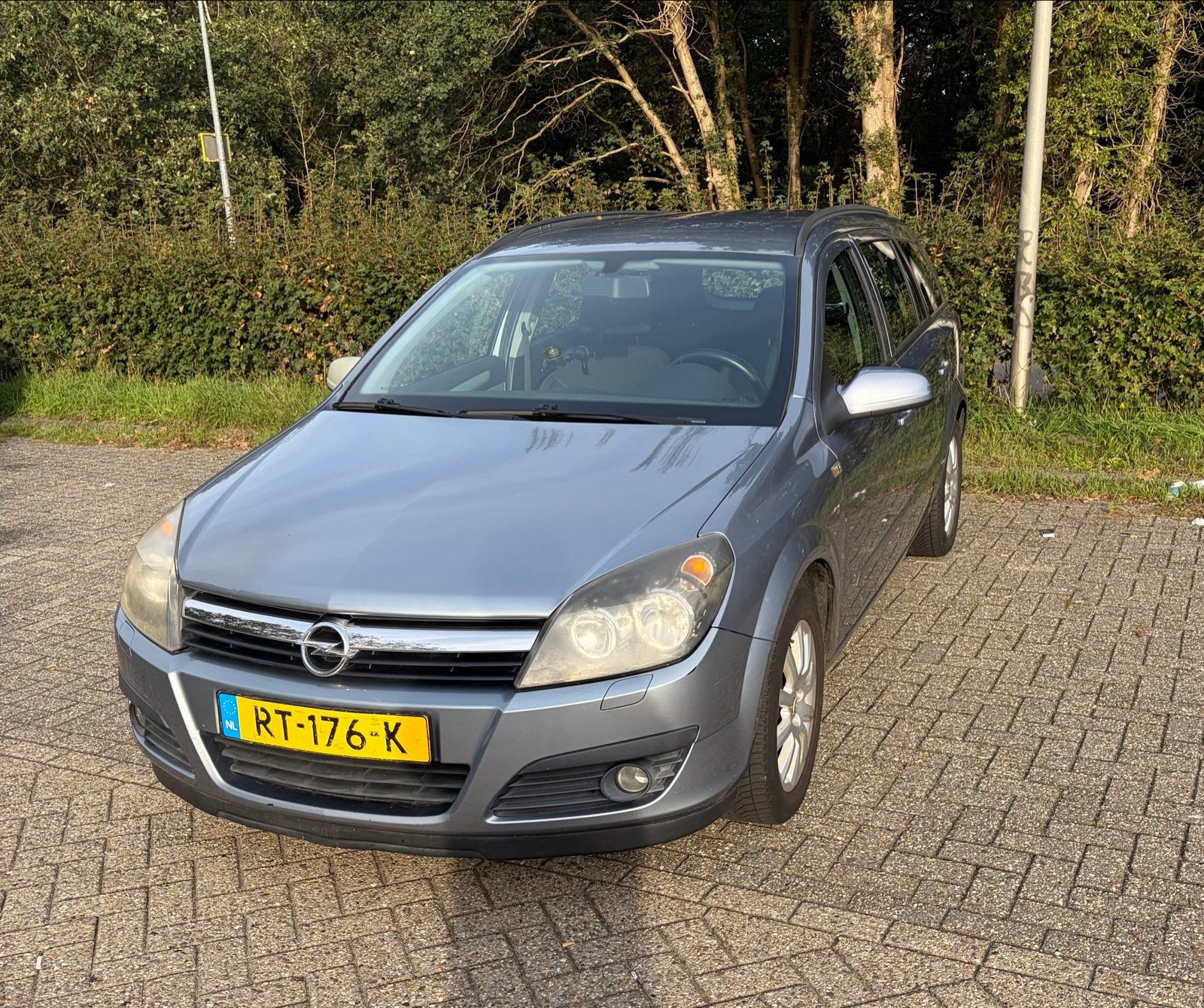 Opel Astra 1.6 16V St.wgn. 2006 Grijs, Voorwielaandrijving, 4 cilinders, Stationwagon, Grijs
