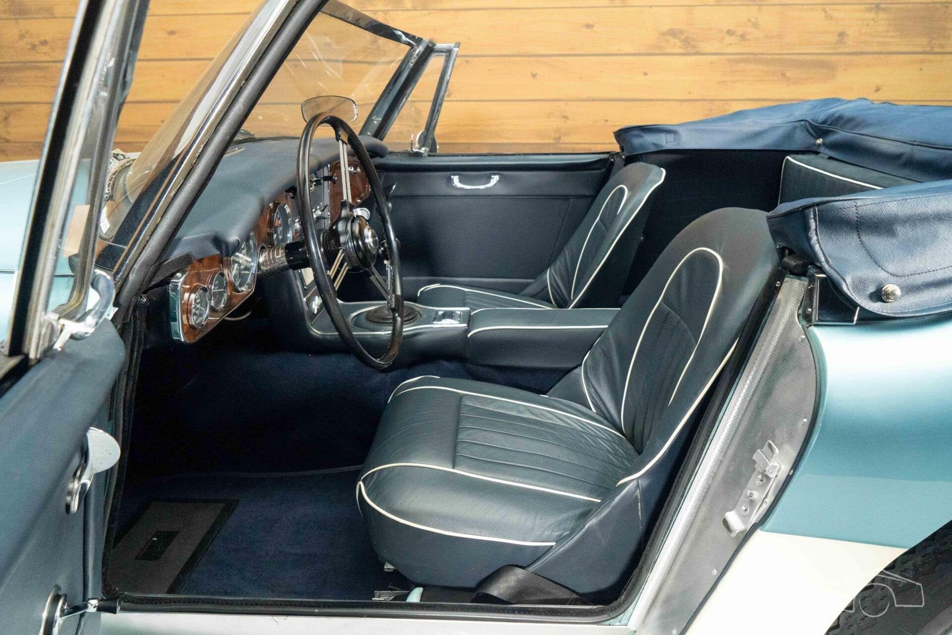 Austin-healey 3000 MK III Cabriolet | 1965, Auto's, Blauw, Leder, Bedrijf, Handgeschakeld