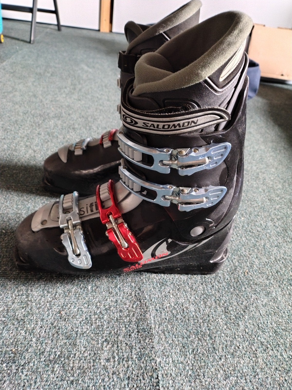 Salomon skischoenen maat 44 met reistas, Ophalen, Gebruikt, Schoenen, Salomon