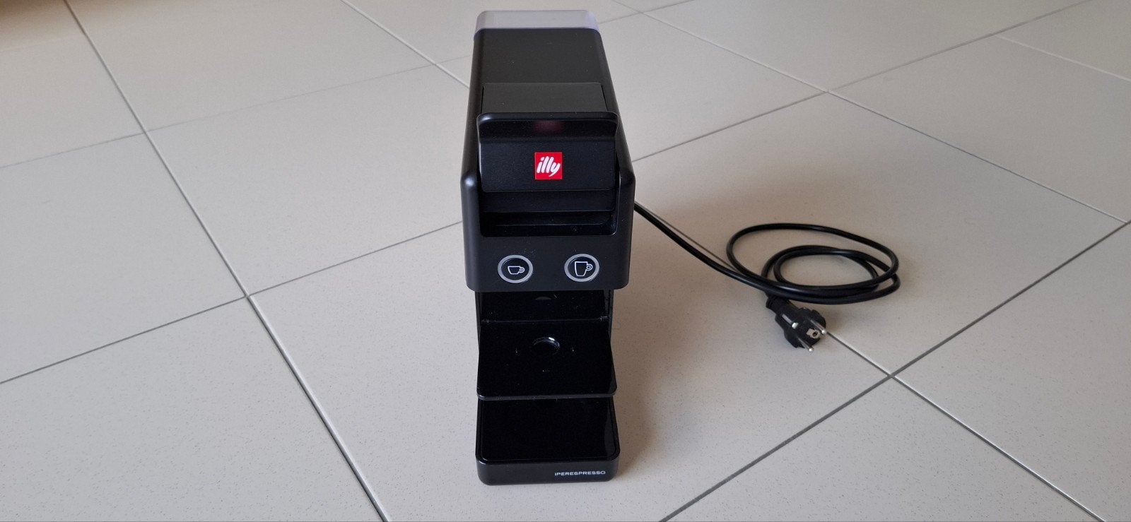 Illy Iperespresso Y3.3 Espressomachine - Zwart, Ophalen, Espresso apparaat, Zo goed als nieuw, 1 kopje
