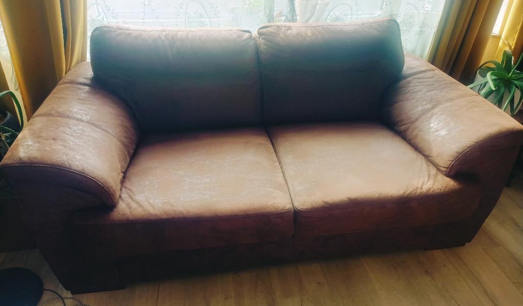 Gratis Leren 2 zits bank, Huis en Inrichting, Banken | Sofa's en Chaises Longues, Ophalen, Leer, Gebruikt, Rustiek Landelijk