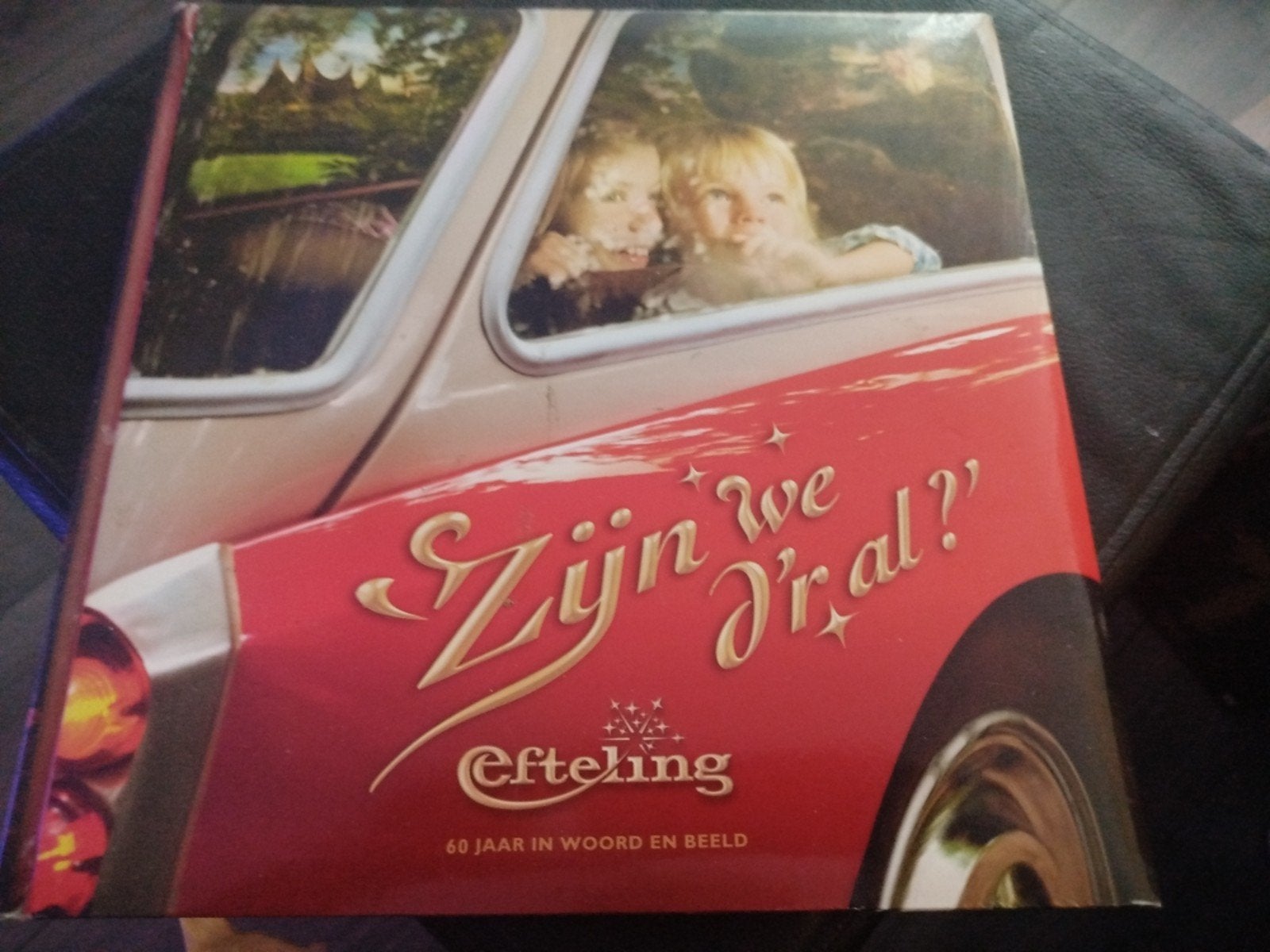 EFTELING 60 JAAR IN WOORD EN BEELD ZIJN WE D'R AL ?, Ophalen of Verzenden, Zo goed als nieuw, Overige typen