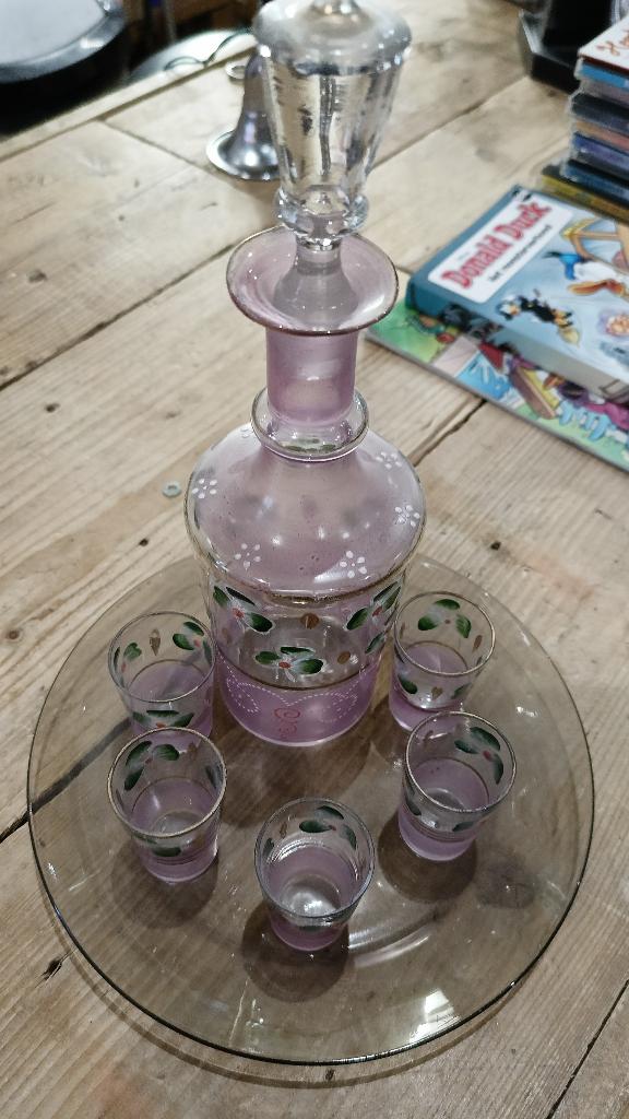 Oud glazen snaps-setje (1950’s, handbeschilderd, compleet), Verzamelen, Glas en Borrelglaasjes, Ophalen of Verzenden, Zo goed als nieuw