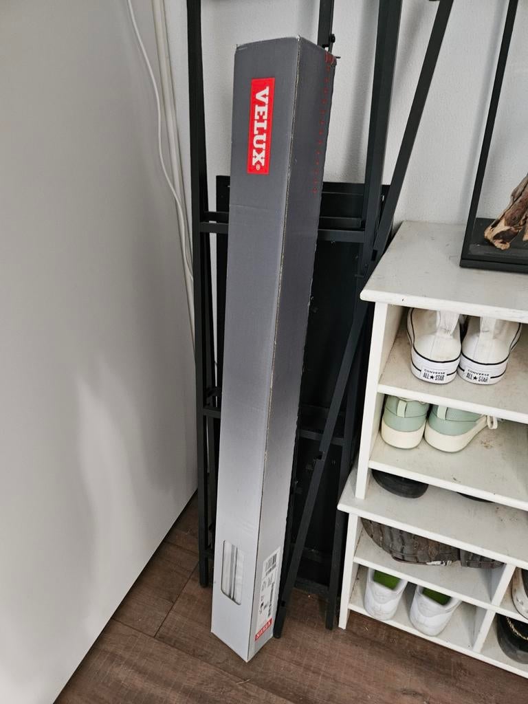 Velux vliegen hor nieuw, Ophalen of Verzenden, Nieuw, Metaal of IJzer, 115 cm of meer