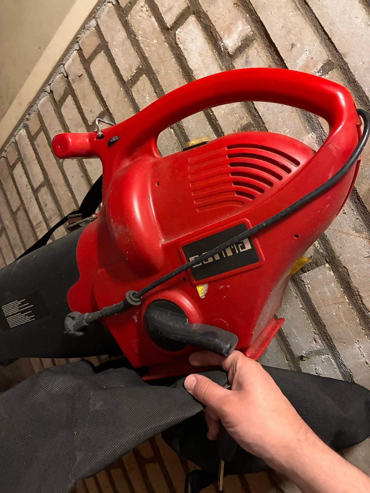 Gamma GB-2400-E Bladblazer - 2400W Elektrisch, Ophalen, Gebruikt, Handgedragen, Met opvangzak