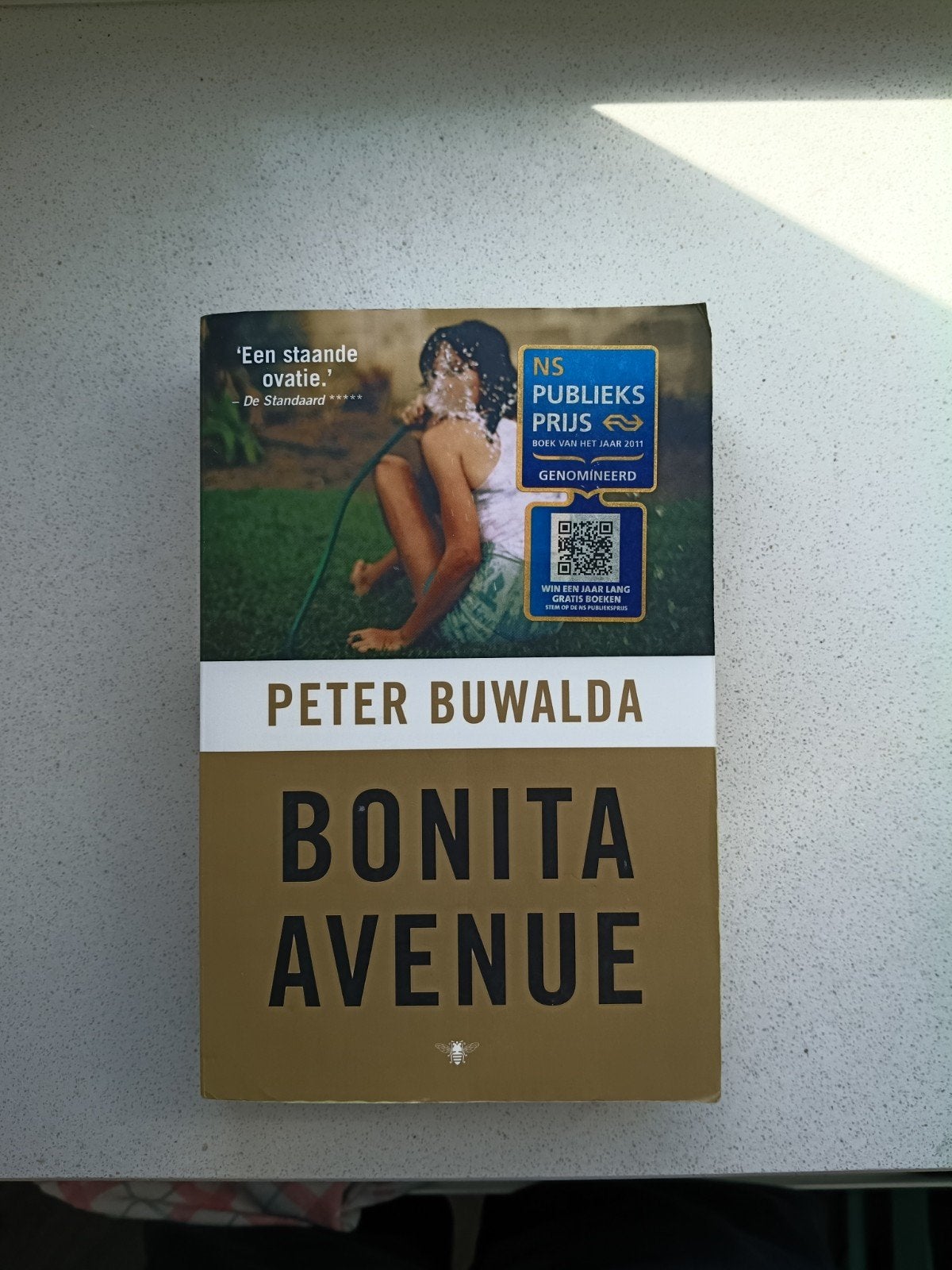 Bonita Avenue - Peter Buwalda, Ophalen of Verzenden, Gelezen